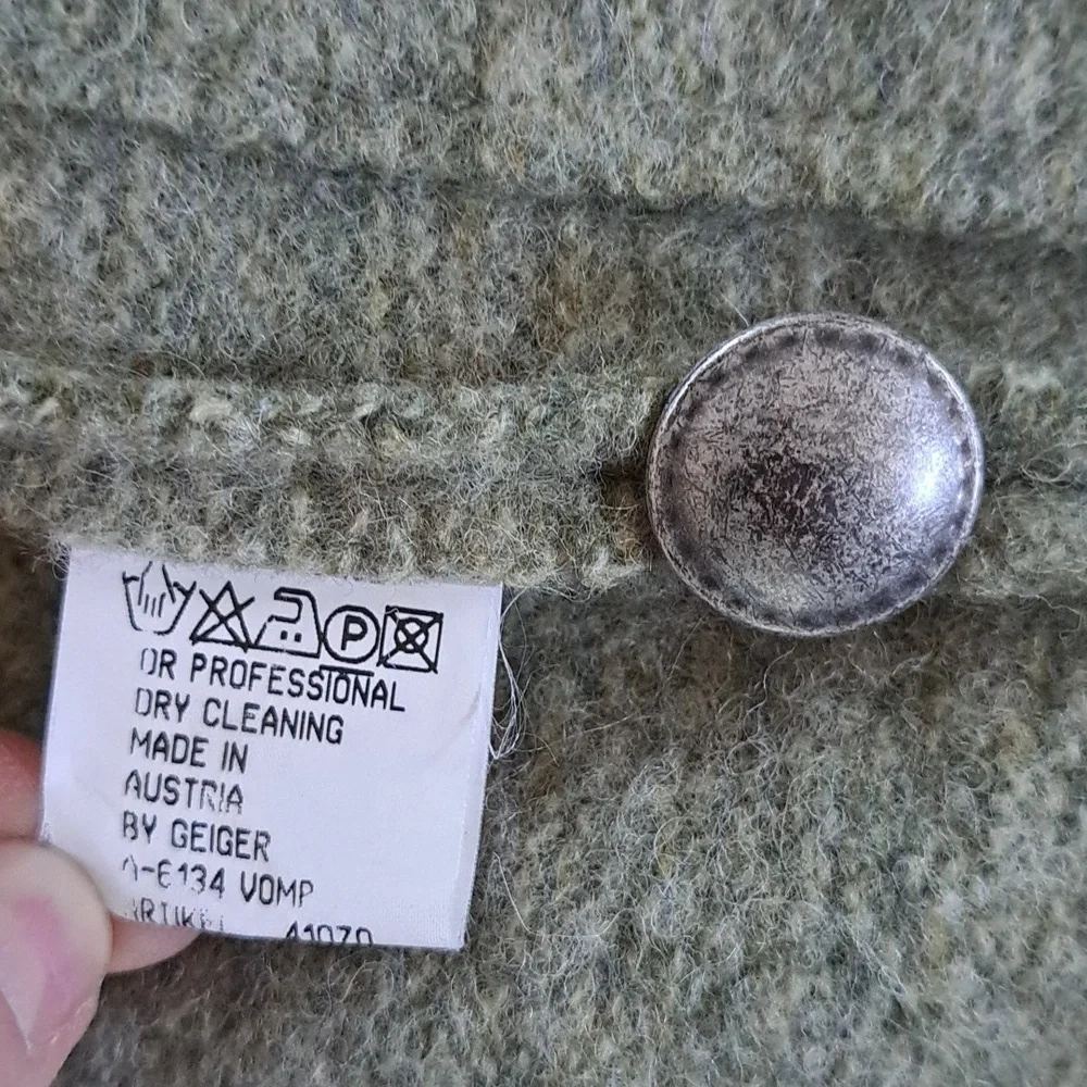 Vintage Geiger Collections Size 40 Pure New Wool Chunky Cardigan Jacket Sweater - Picture 7 of 11